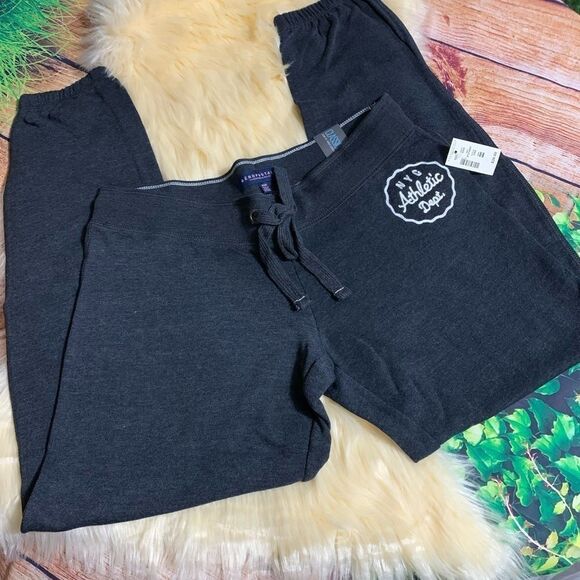 AEROPOSTALE NEW YORK CLASSIC CINCH JOGGERS - Picture 1 of 2